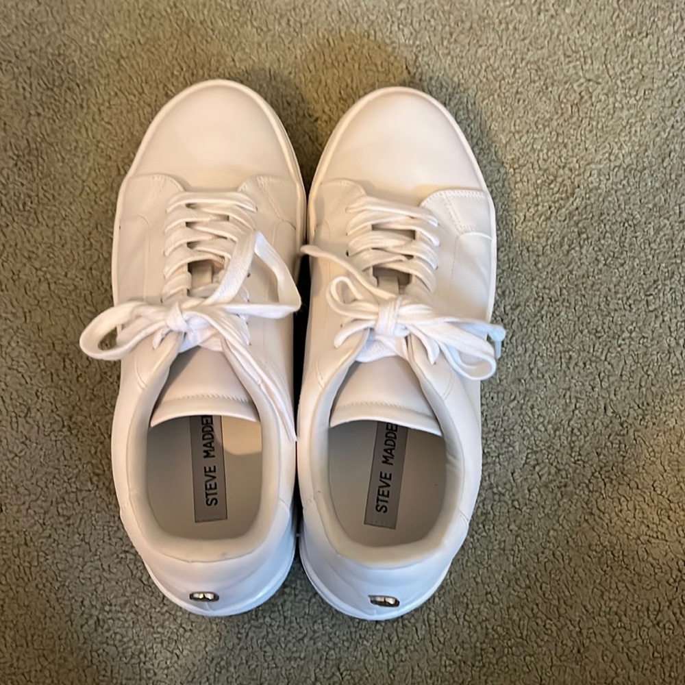 White Steve Madden sneakers